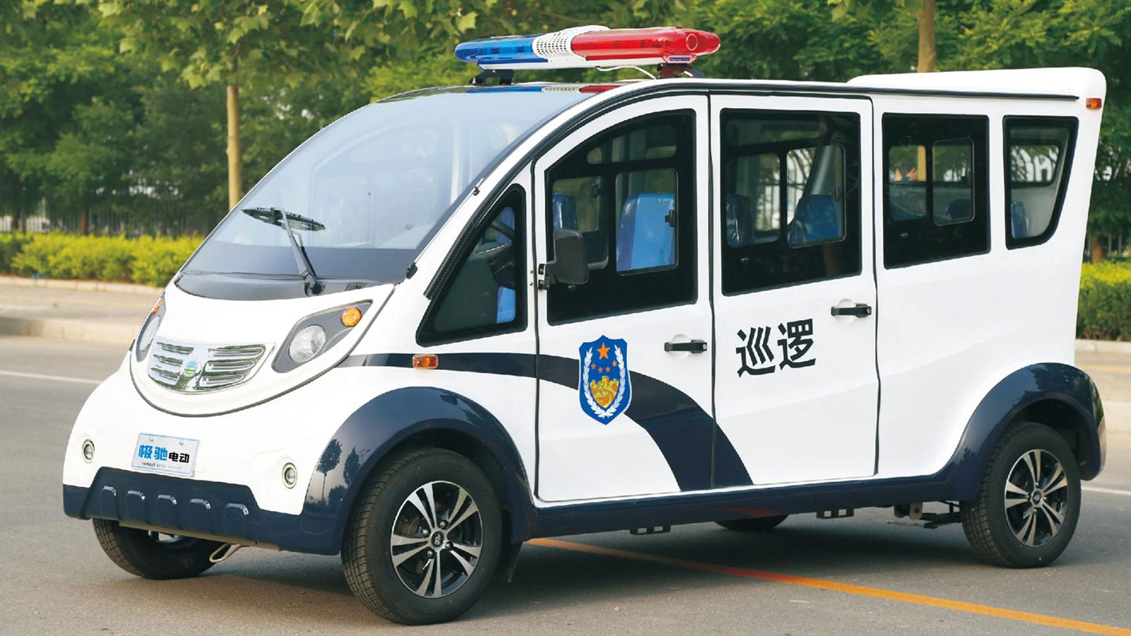 JC-XLB6 7座封闭巡逻车