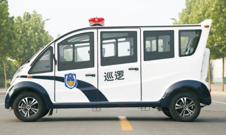 7座封闭巡逻车2