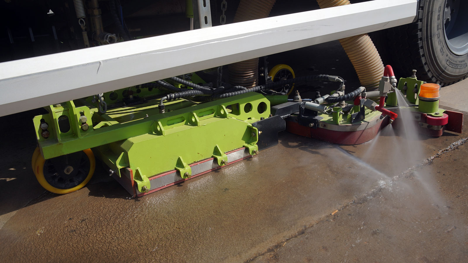 道路污染清除车3